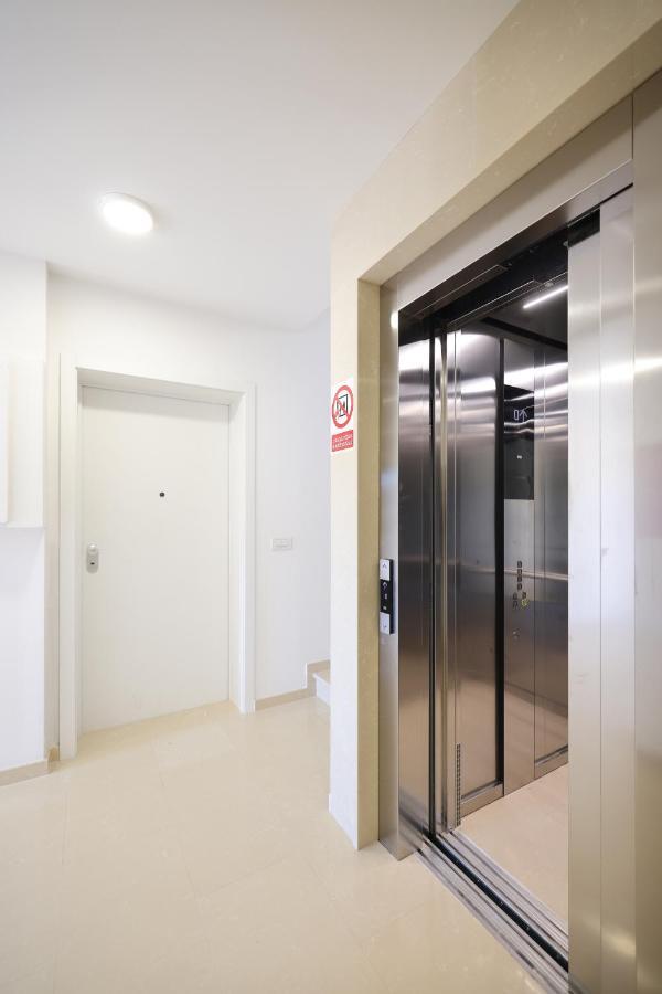 Leonardo Luxury Residence 2 Penthouse With Jacuzzi 자다르 외부 사진