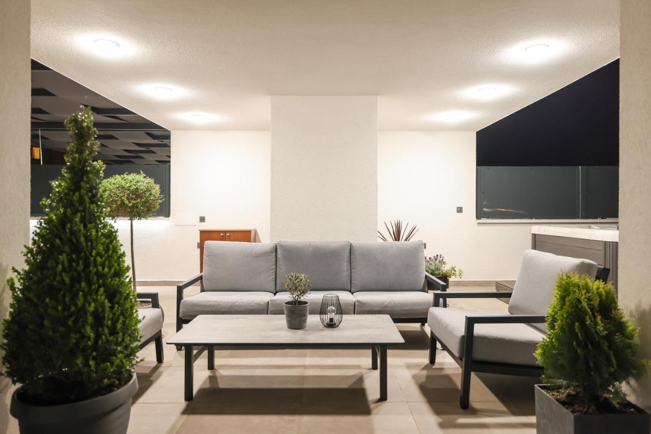 Leonardo Luxury Residence 2 Penthouse With Jacuzzi 자다르 외부 사진