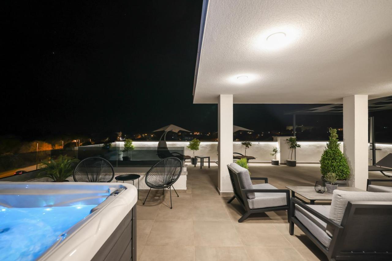 Leonardo Luxury Residence 2 Penthouse With Jacuzzi 자다르 외부 사진